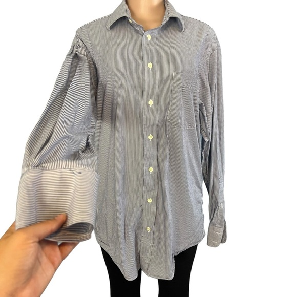 3/$30 🍂 Burberry’s of London Blue Striped Button Down Shirt - Picture 2 of 8